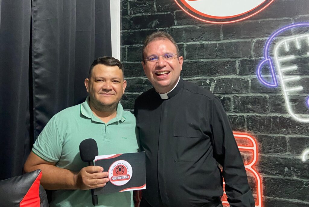 Uma Visita Surpresa Cheia de Bênçãos: Padre Fabrício emociona ao visitar o Pode Conversar