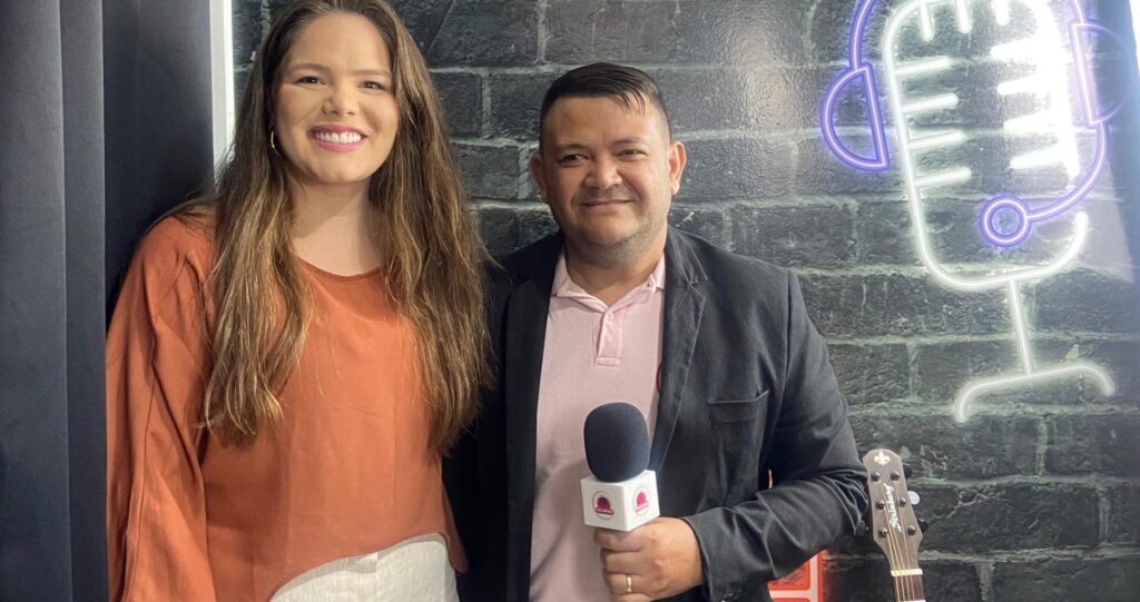 Emoção, Fé e muito Sertanejo: Bizay participa do Pode Conversar