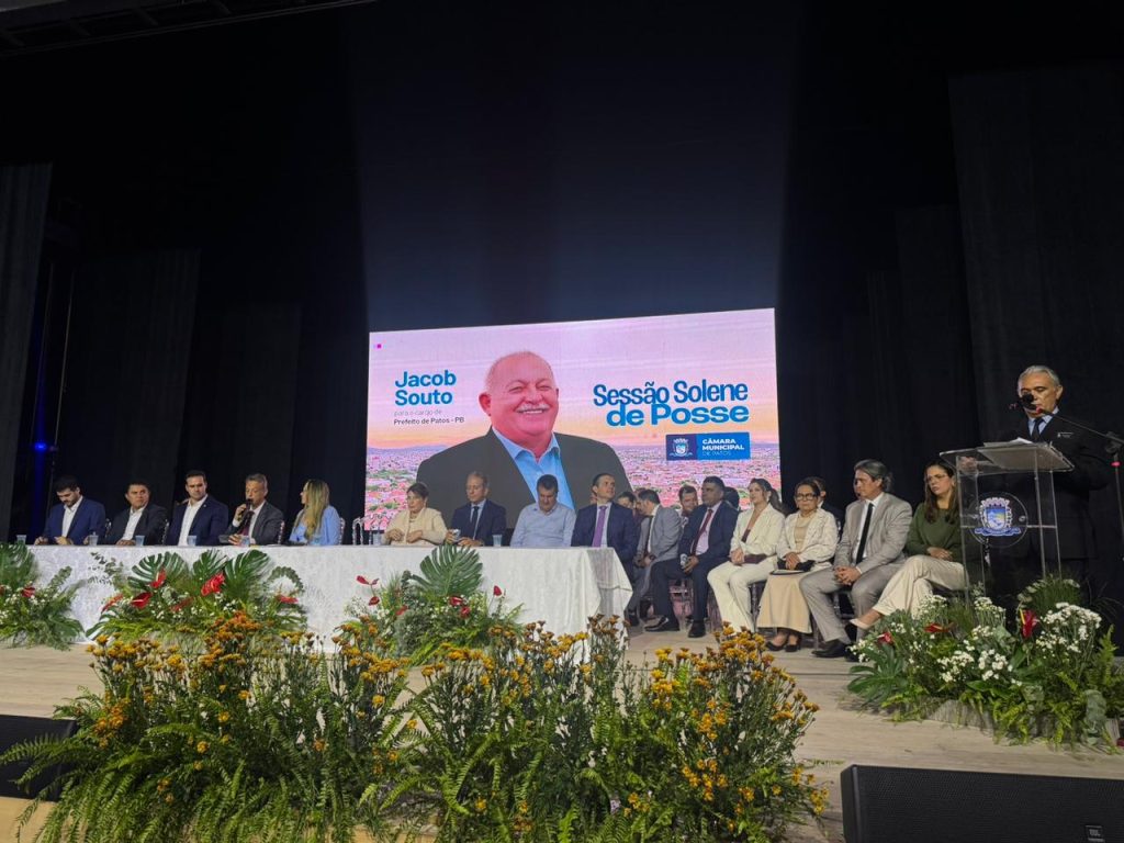 Jacob Souto assume Prefeitura de Patos e marca início de nova fase política com discurso de continuidade e proximidade