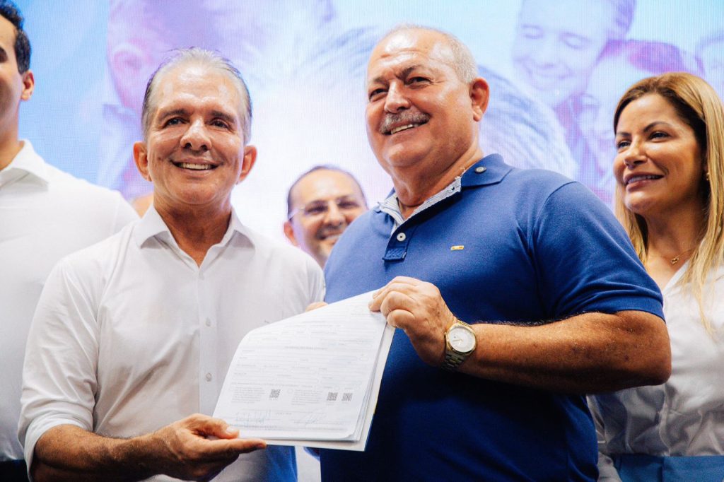 Prefeito de Patos, professor Jacob, se filia ao Republicanos e destaca fortalecimento do partido na Paraíba