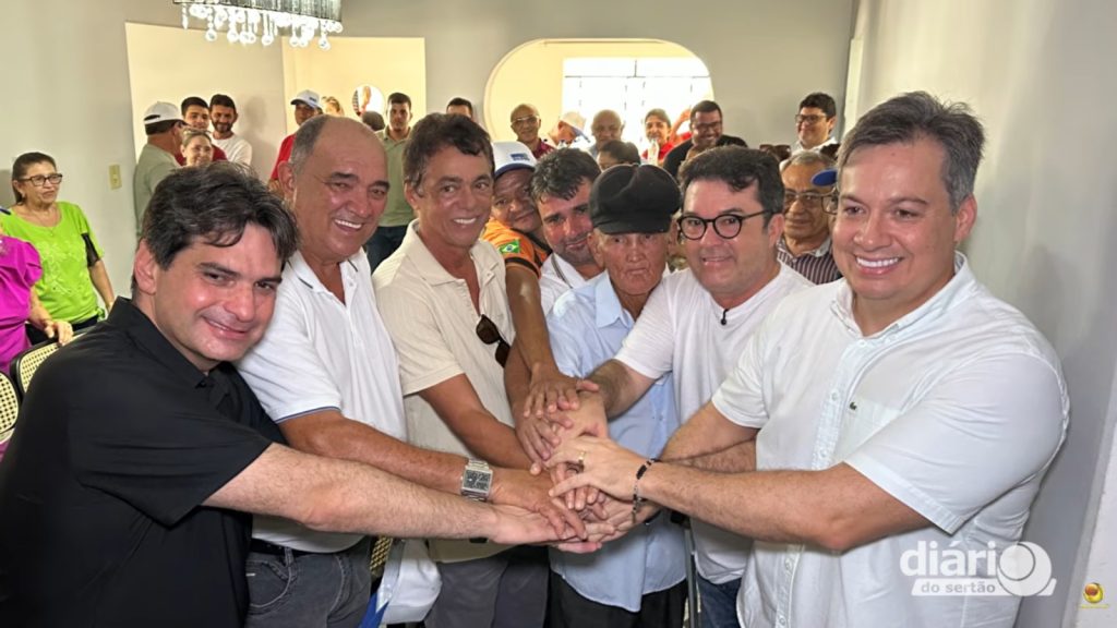 Ex-prefeito Alexandre Braga oficializa apoio a Júnior Araújo e Murilo Galdino em Conceição e projeta eleições de 2028