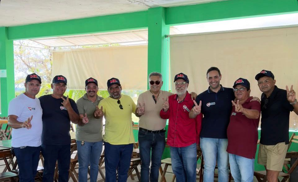 Marcio Roberto recebe apoios de lideranças políticas em Emas