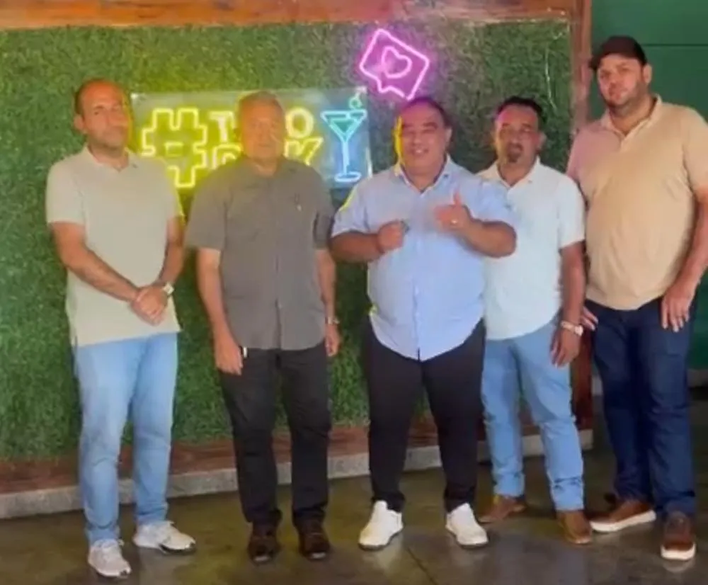 Marcos Eron amplia base no Sertão e recebe apoio de lideranças do Podemos em Manaíra