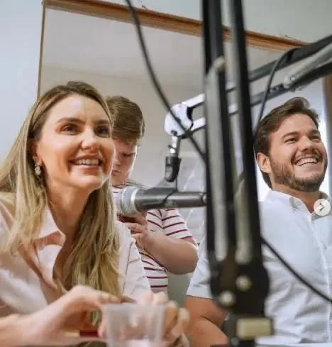 Primeira-dama de CG, Juliana Cunha Lima oficializa filiação ao PL e pode disputar vice na chapa de Efraim Filho