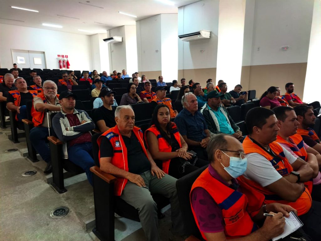 Defesa Civil de Patos participa de palestra sobre Operação Carro-Pipa e reforça ações no semiárido