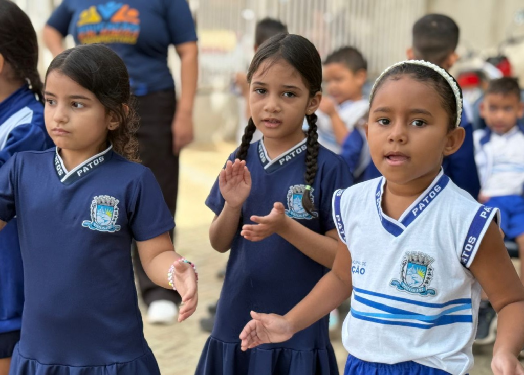 Semana do Brincar reforça importância do brincar para o desenvolvimento infantil em Patos