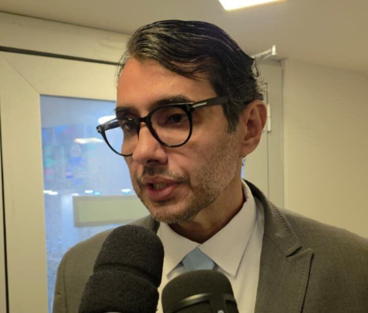 André Gadelha revela desconforto com movimentações pró-Nabor, diz que abriu mão de projeto pessoal e cobra reciprocidade de aliados