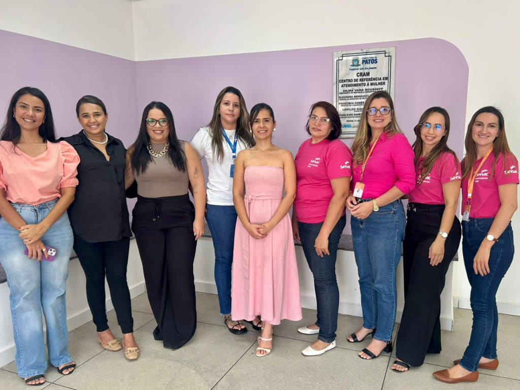 Secretaria da Mulher realiza ação de autoestima e cuidado para participantes do projeto Entre Nós
