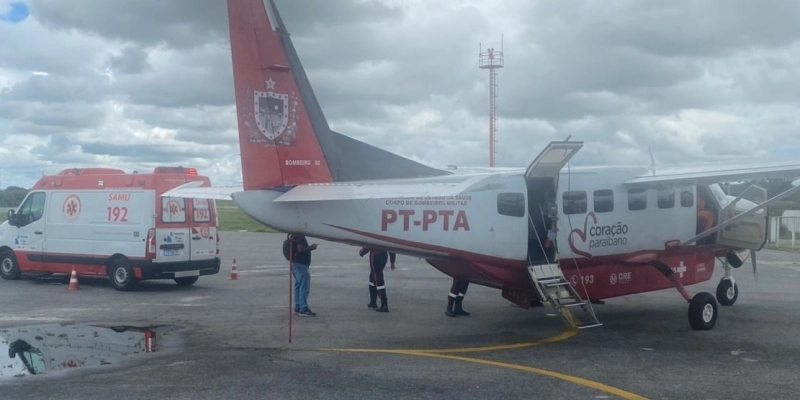 Criança diagnosticada com AVC é transferida em UTI aérea de Itaporanga para João Pessoa
