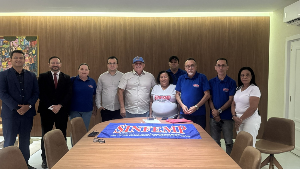 Prefeito recebe diretoria do SINFEMP em Patos