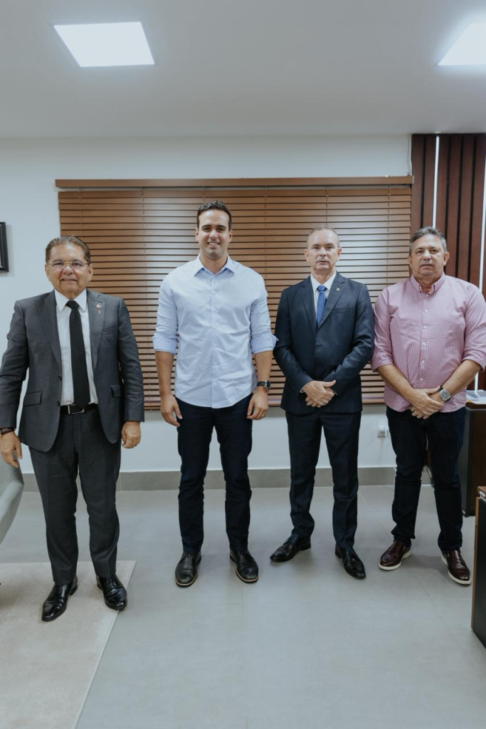 Deputado Nilson Lacerda e seu irmão Marcílio Lacerda oficializam apoio ao projeto político de Lucas Ribeiro