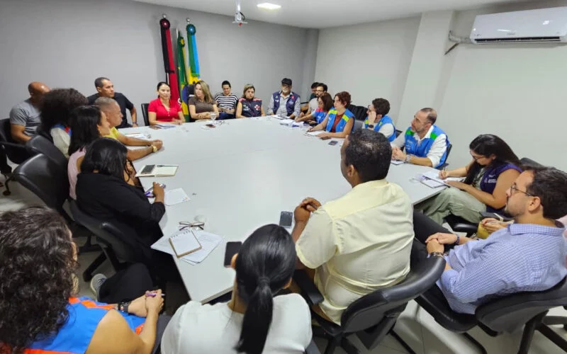 Força Nacional do SUS visita locais mais atingidos pelas chuvas e trata de ações junto aos municípios