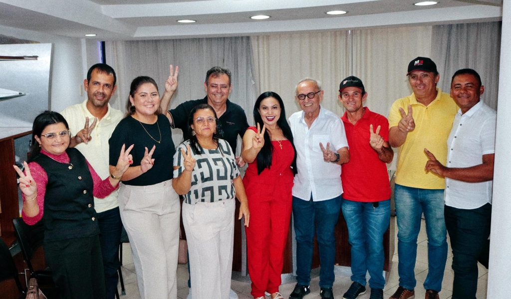 Cícero Lucena amplia base com adesão de oposições de Riachão, Capim e Nova Floresta e liderança de Campina Grande