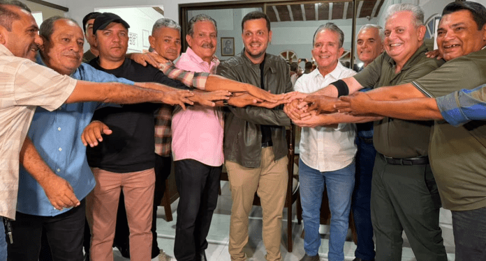 Neto Carneiro anuncia apoio a Nabor Wanderley para o Senado
