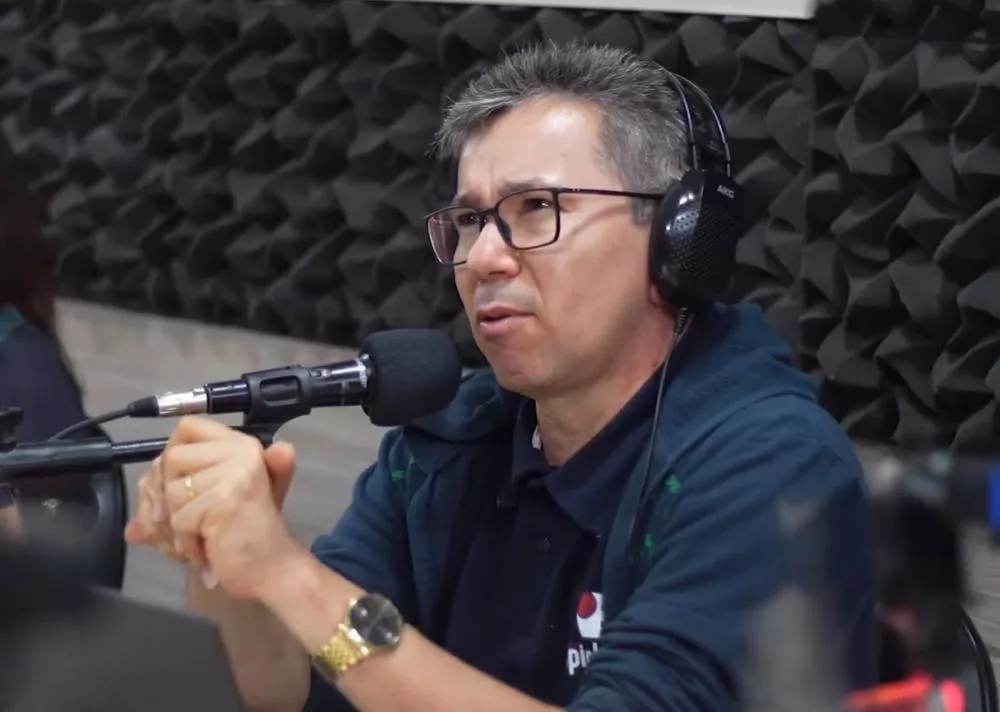 Após 17 anos, Marcos Oliveira se despede da bancada do Jornal Espinharas Notícias e explica decisão