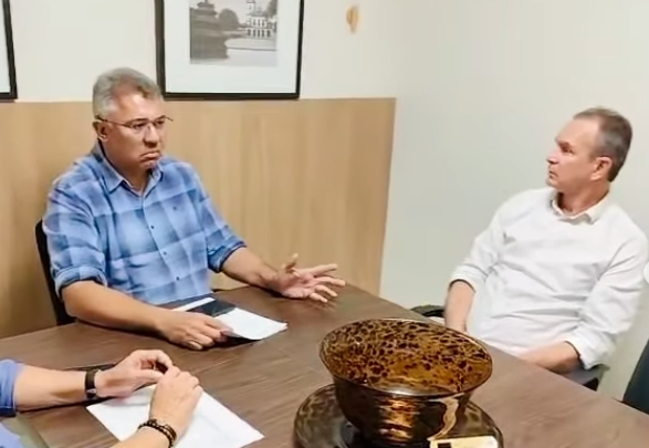 Nilson Lacerda participa de encontro sobre desenvolvimento dos municípios paraibanos