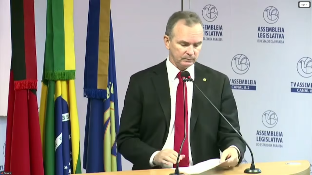 Nilson Lacerda propõe uso de energia solar em prédios públicos da Paraíba