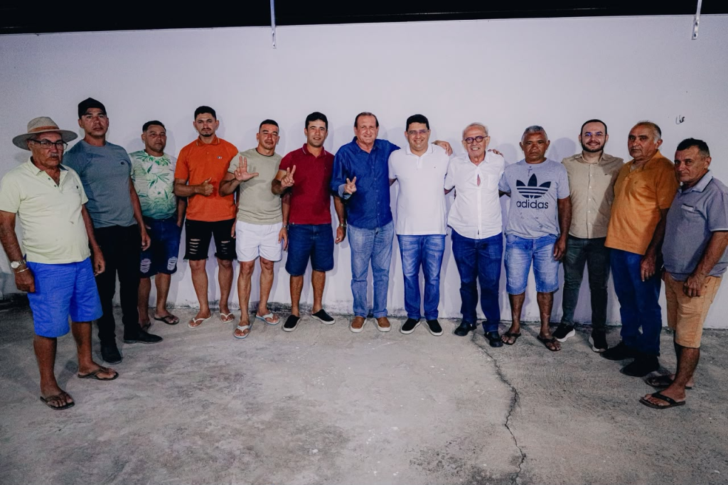 Cícero Lucena visita Alto Sertão e cobra do Governo do Estado solução imediata para o programa “Tá na Mesa” e políticas reais de emprego