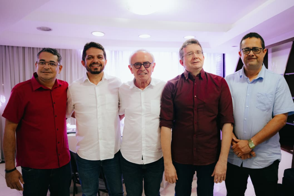 Cícero recebe adesão da oposição de Caaporã
