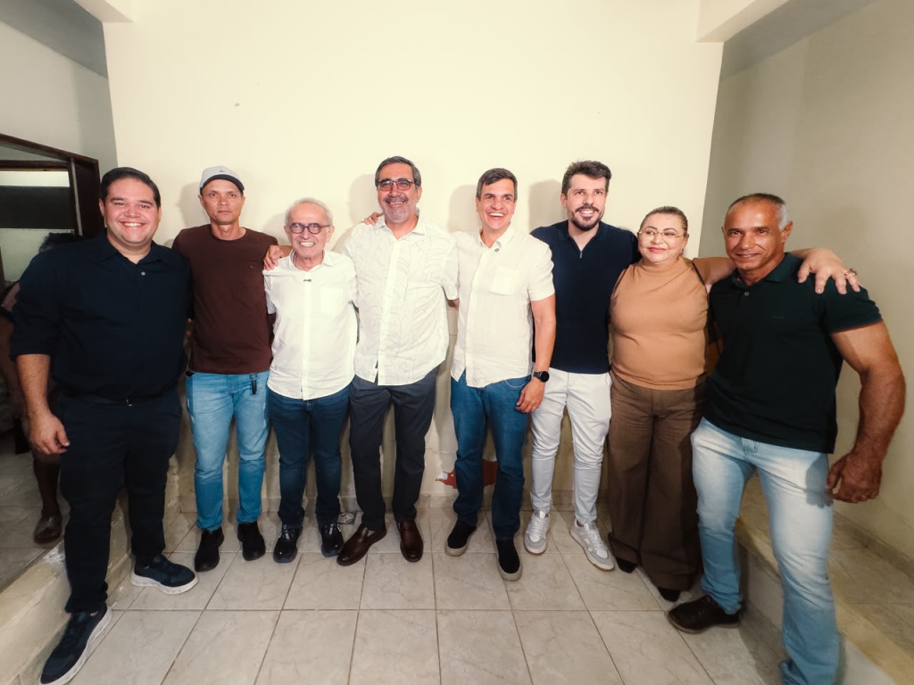 Em Princesa Isabel, Cícero Lucena se compromete com estadualização do Hospital Deputado José Pereira Lima