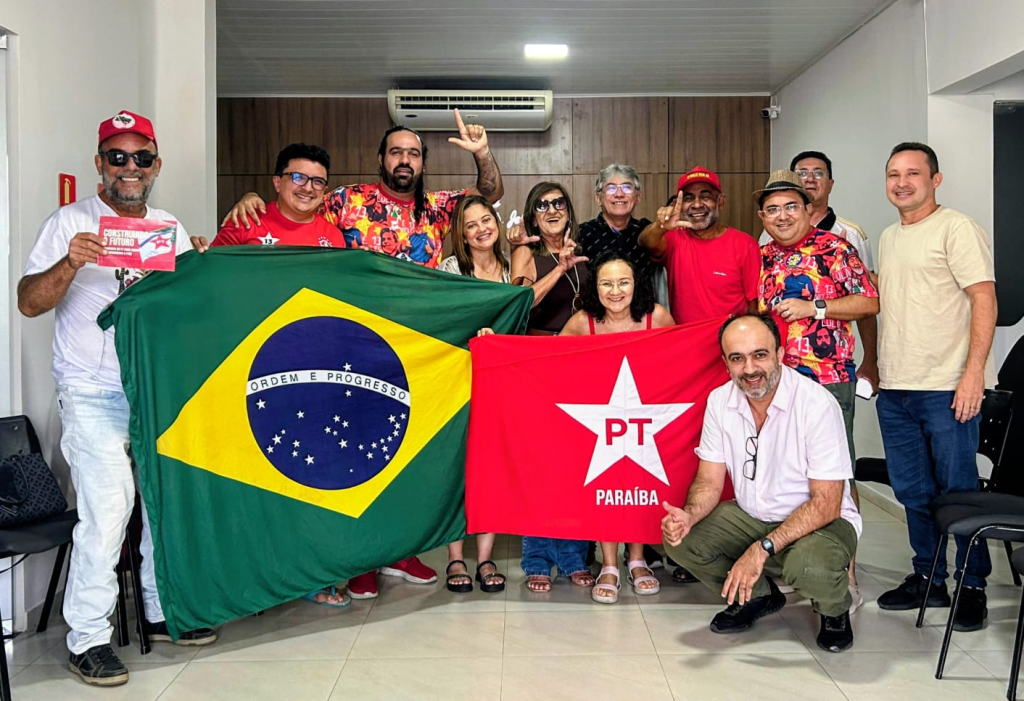 Advogado Saulo Dantas participa de reunião do PT em Patos e reforça apoio à campanha de Lula