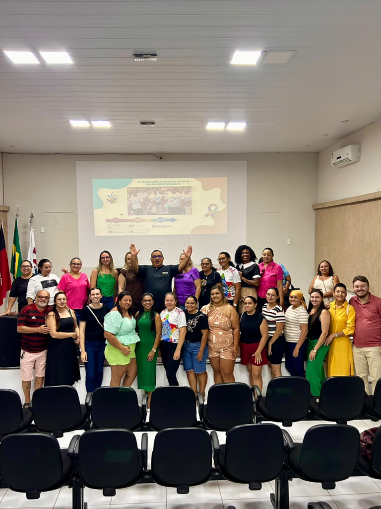 Marcos Eron participa de encontro da APAA e destaca ações voltadas às famílias atípicas