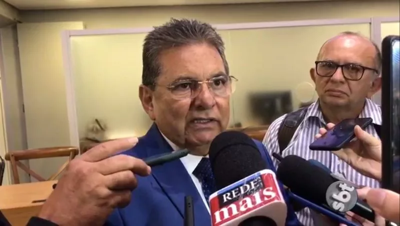 Discurso na plenária de Campina Grande fortalece Adriano no debate da vaga de vice