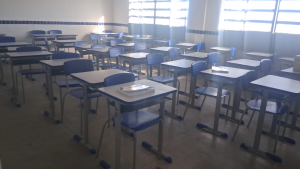 Salas vazias e vozes nas ruas: alunos de Conceição mantêm protesto pelo terceiro dia
