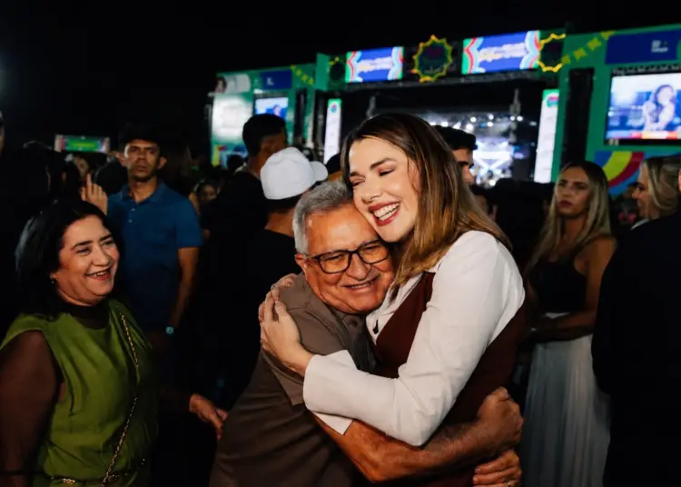 Olívia Motta prestigia São Pedro de Itaporanga e destaca crescimento e organização de um dos maiores festejos da Paraíba