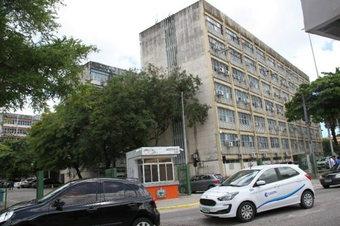 Nova lei libera servidores estaduais da Paraíba do trabalho no dia do aniversário; veja regras