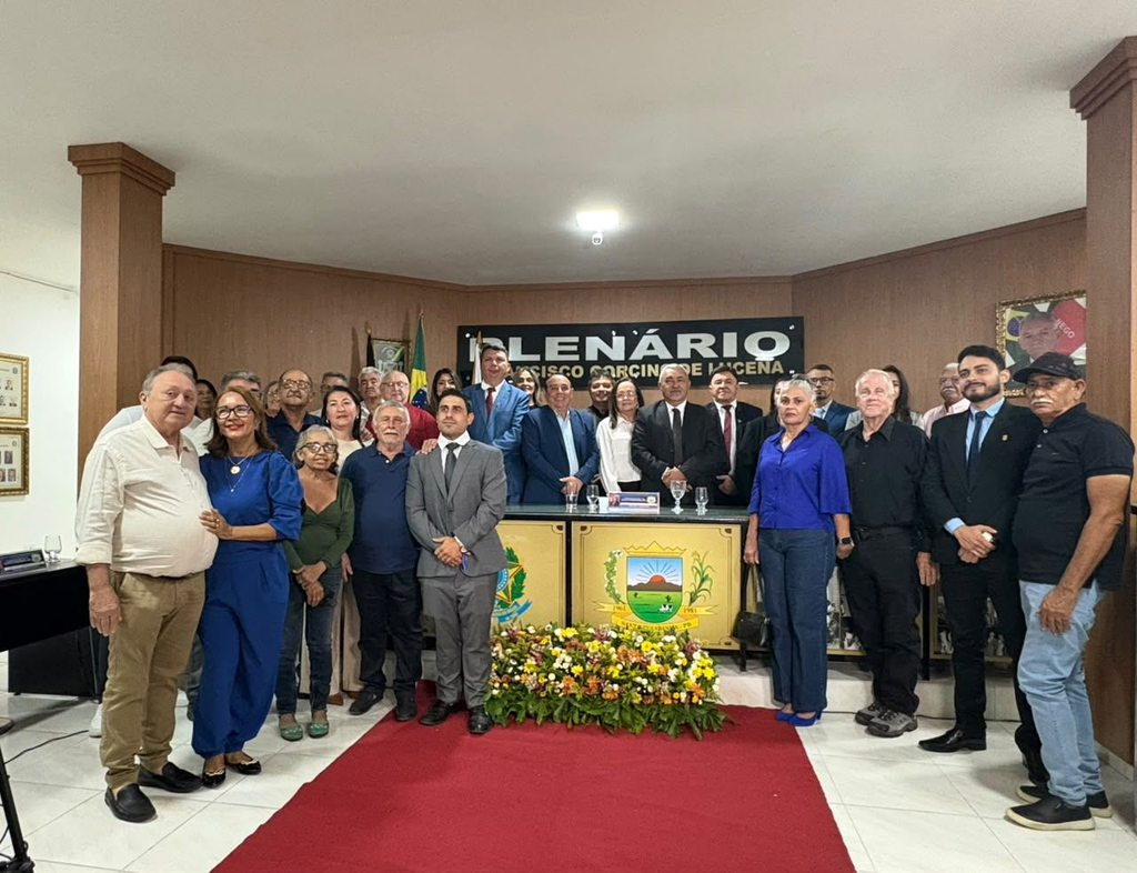 Francisco Bezerra resgata história política de Santa Terezinha: “Daqui a várias gerações, a Câmara será um local histórico de pesquisa”