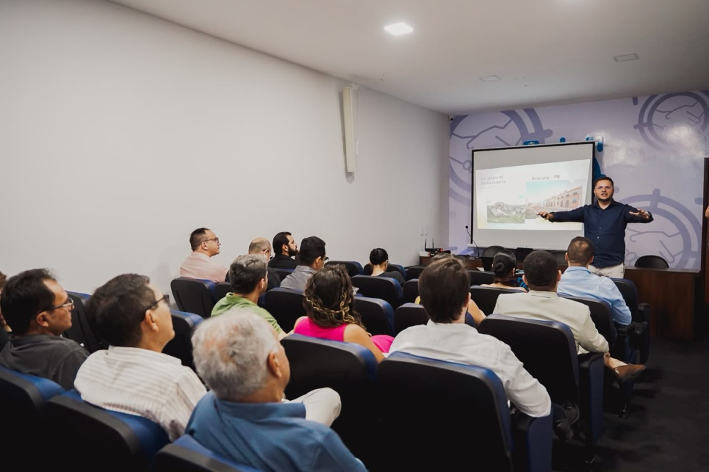 Prefeitura de Patos capacita gestores sobre inovação e modernização da administração pública