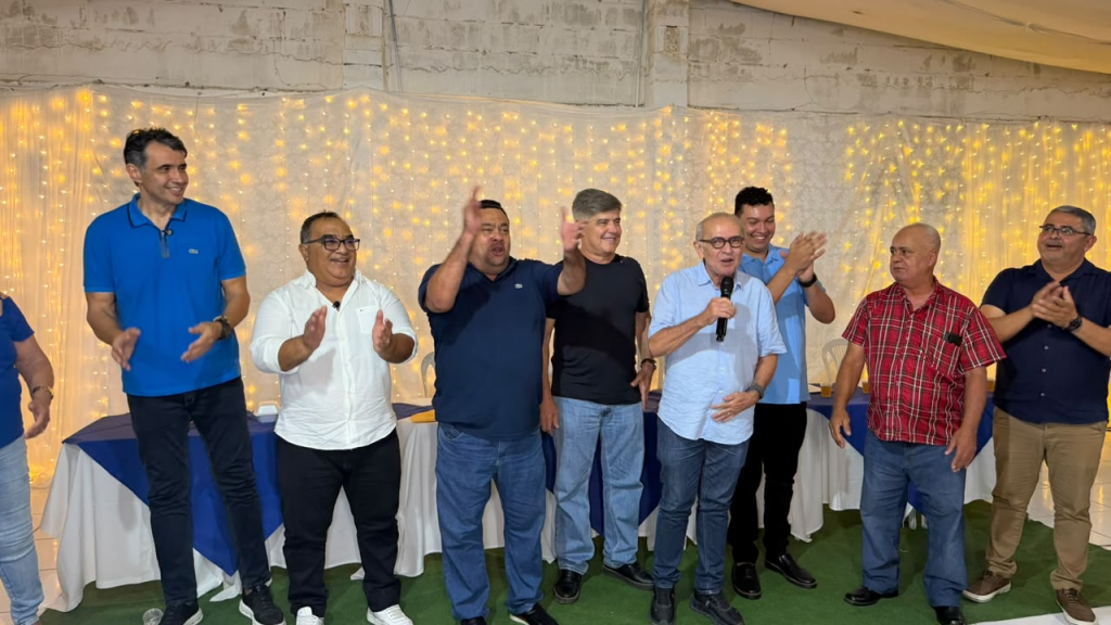 Vereador Fagner Melo, suplentes e grupo político reafirmam apoio a Marcos Eron em Conde-PB