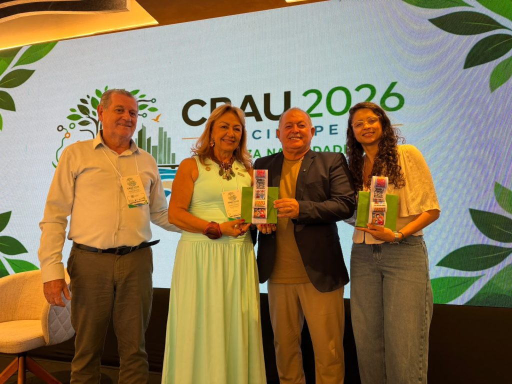 Prefeito Jacob apresenta experiências e projetos de Patos em congresso nacional de arborização urbana no Recife