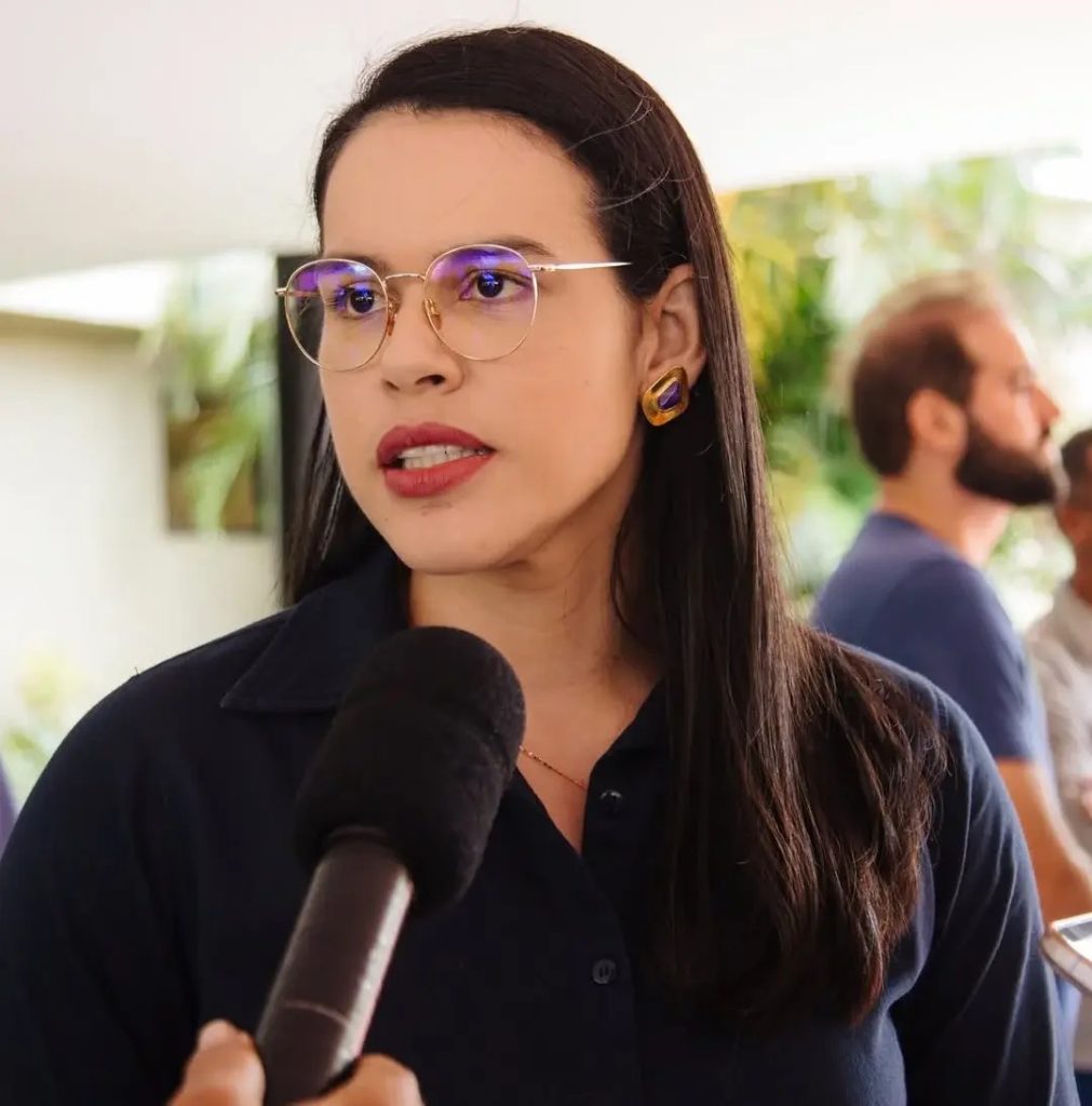 Rafaela Camaraense deixa o PDT após divergências sobre apoio ao Governo da Paraíba