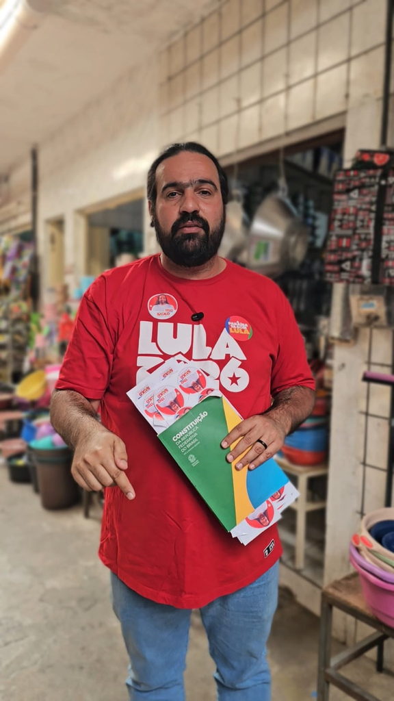 Na reta final da campanha, Saulo Dantas retorna ao Mercado Público de Patos e relembra início da vida de trabalho
