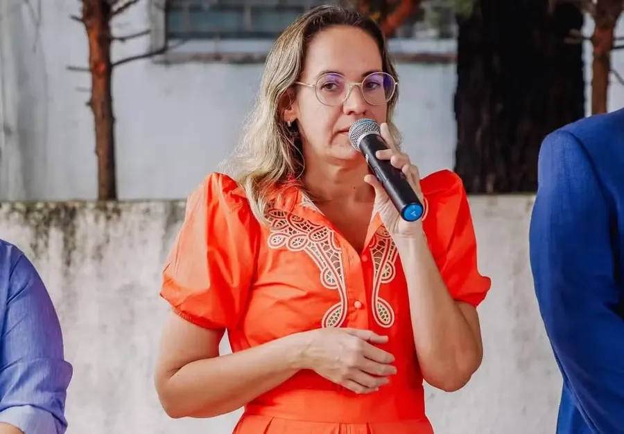 Após indeferimento no TRE, Janine é substituída pelo irmão na suplência de Veneziano