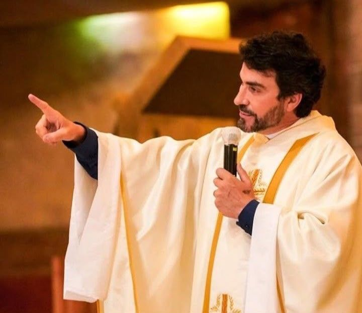 Padre Fábio de Melo critica polarização no Brasil: afasta amigos e divide famílias