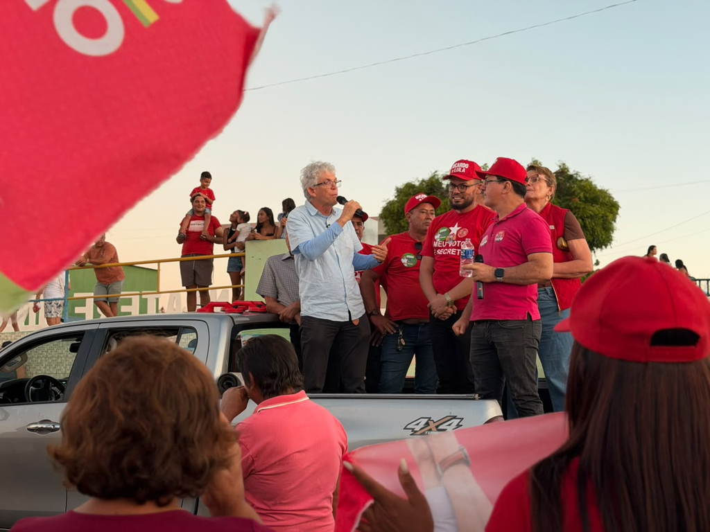 Grupo liderado por Osvambergh Oliveira promove mobilização com Ricardo Coutinho em Santa Terezinha-PB
