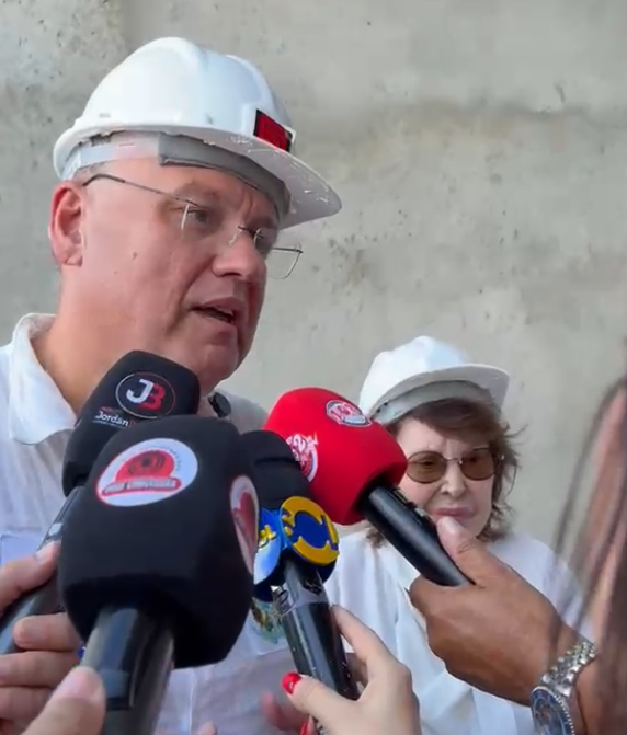 Hospital de Trauma do Sertão deve começar a funcionar em abril de 2027, afirma Mozart Sales